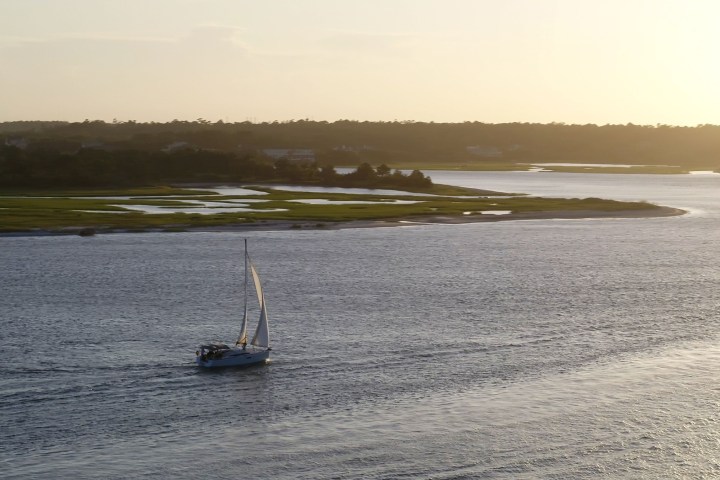 a small boat in a body of water